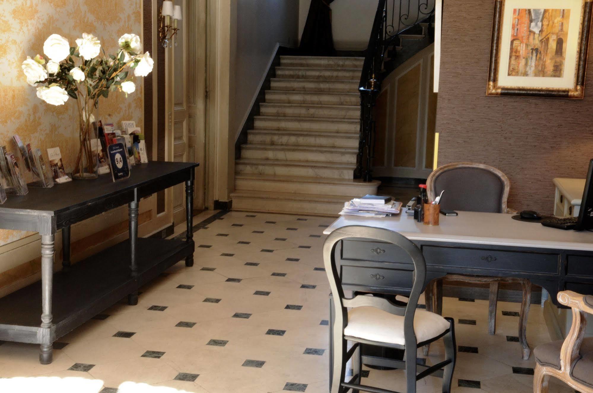 Maison D'Hotes "Les Jardins De Mazamet" Экстерьер фото